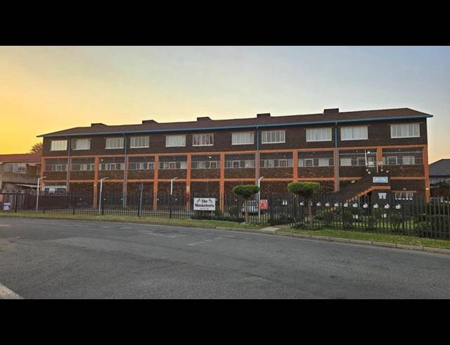 2 BEDROOM APARTMENT FOR SALE IN RANDHART